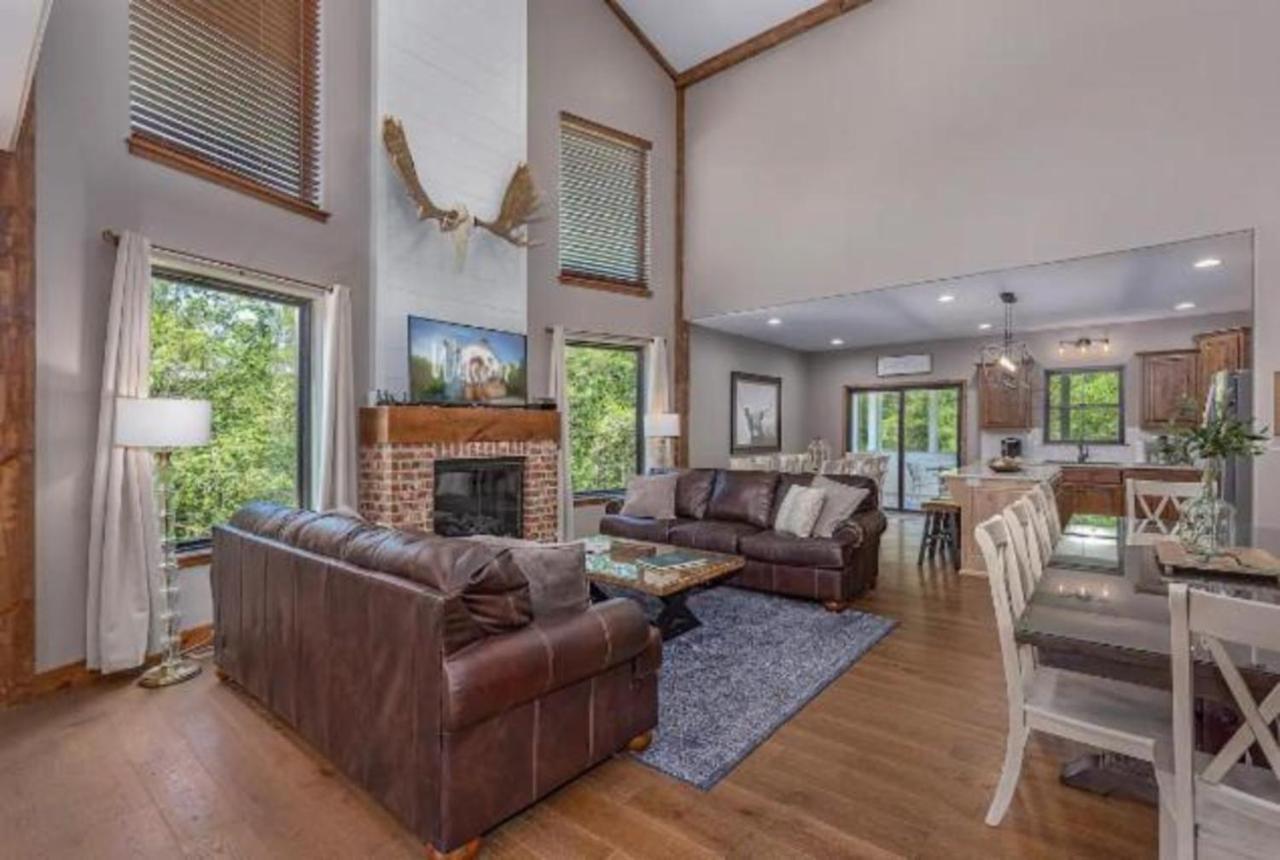 Spacious Home In Branson - 8 Bed, 6 Bath & Hot Tub Hollister Kültér fotó