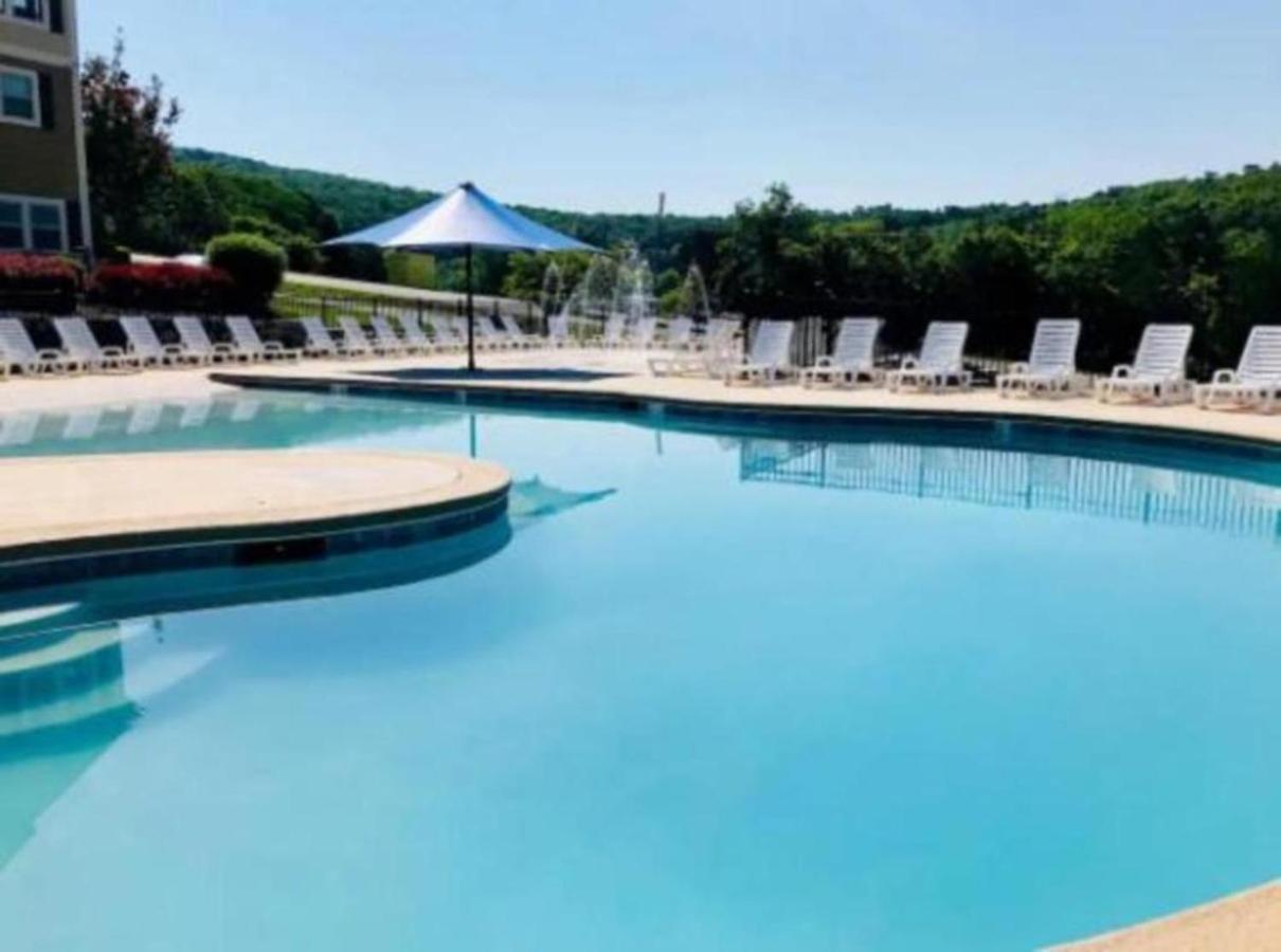 Premier Retreat With Hot Tub, Theater & Pool Table Villa Hollister Kültér fotó